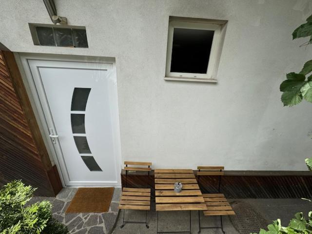 Appartement Cozy Flat Near Tivoli Park With Free Parking à Ljubljana Extérieur photo