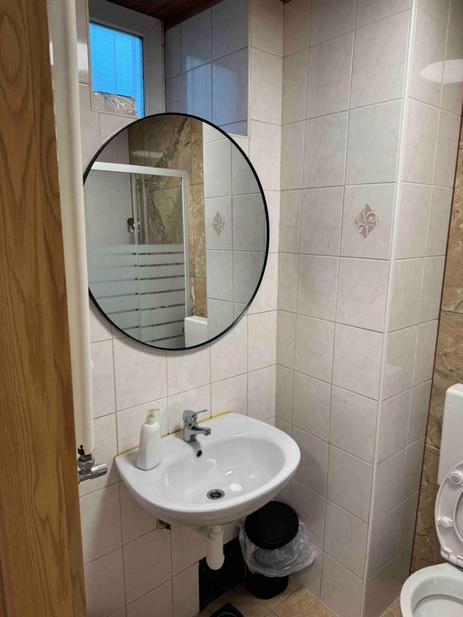 Appartement Cozy Flat Near Tivoli Park With Free Parking à Ljubljana Extérieur photo